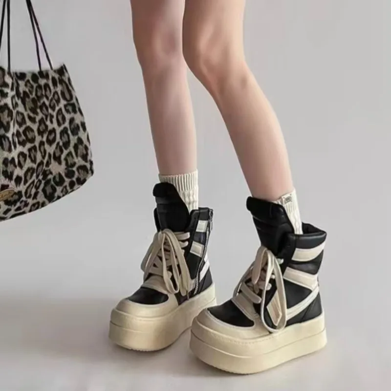 

High Top Sports Shoes Thick Soled Anti Slip Platform Women's Skateboard Shoes Fashionable Casual Leather Women Vulcanized Shoes