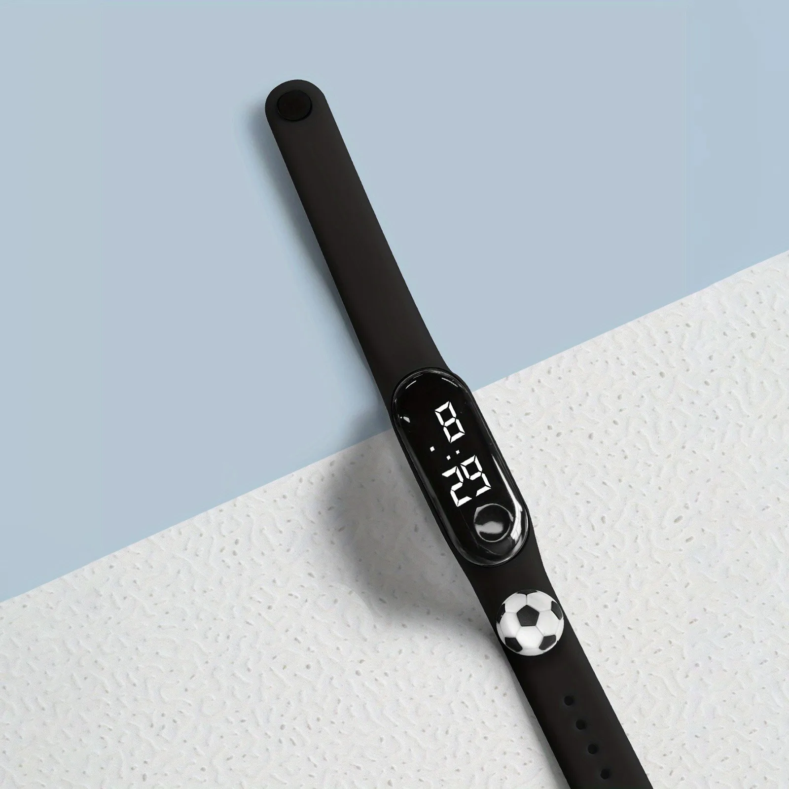 ساعة أطفال نمط جديد كارتون كرة القدم نمط سوار ساعة ذكية تعمل باللمس Led مقاوم للماء ساعة رقمية رياضية هدية عيد ميلاد