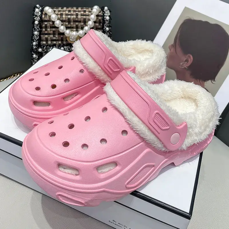 Plush slippers 2025 new winter men's and women's thick high heels soft-soled beach garden shoes home plush ripped slippers - Image 9