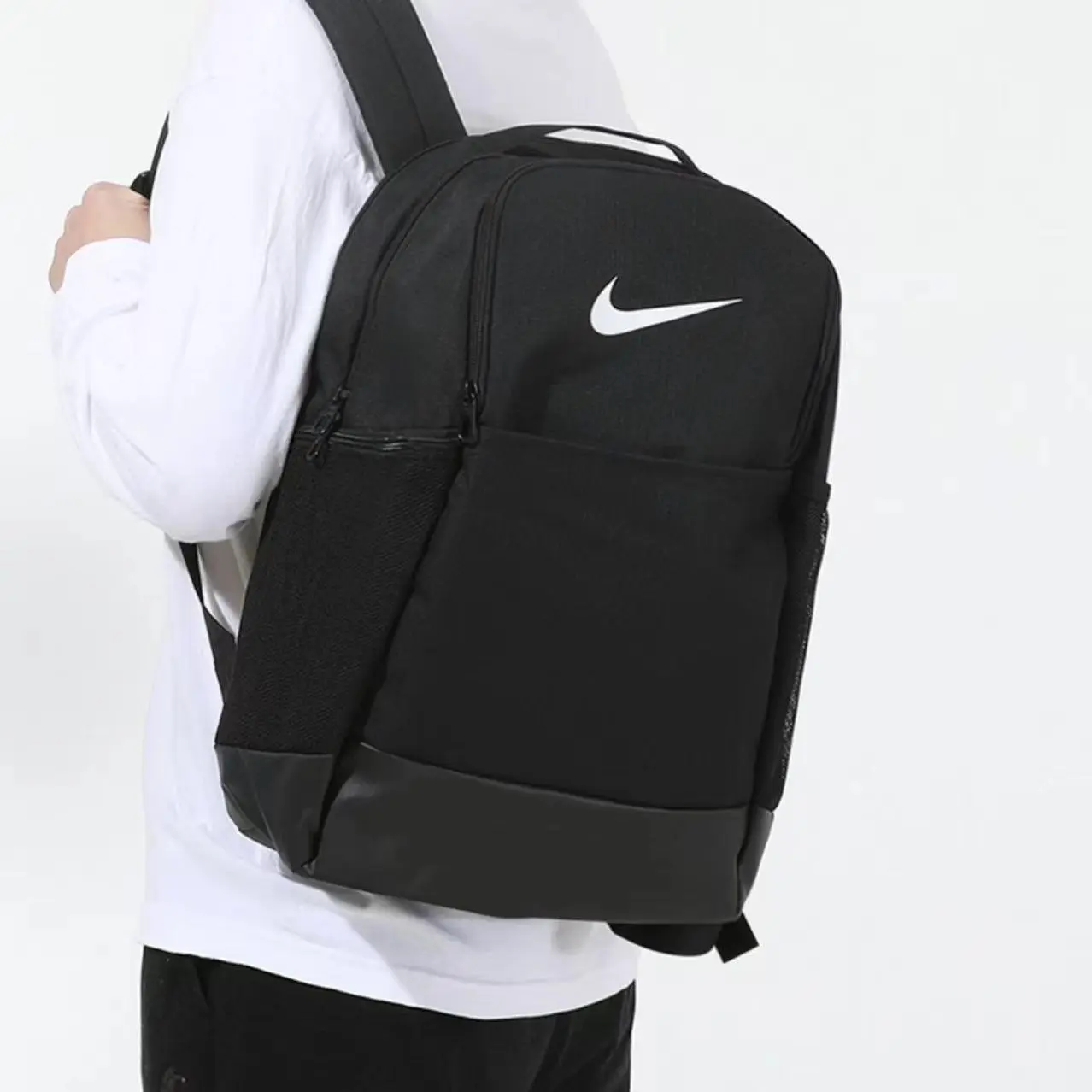 Nike Small Logo Backpack Regular Unisex Basic Versatile Simple Style Travel Student Polyester School Bag Backpack Couple Style Black Dh7709-010