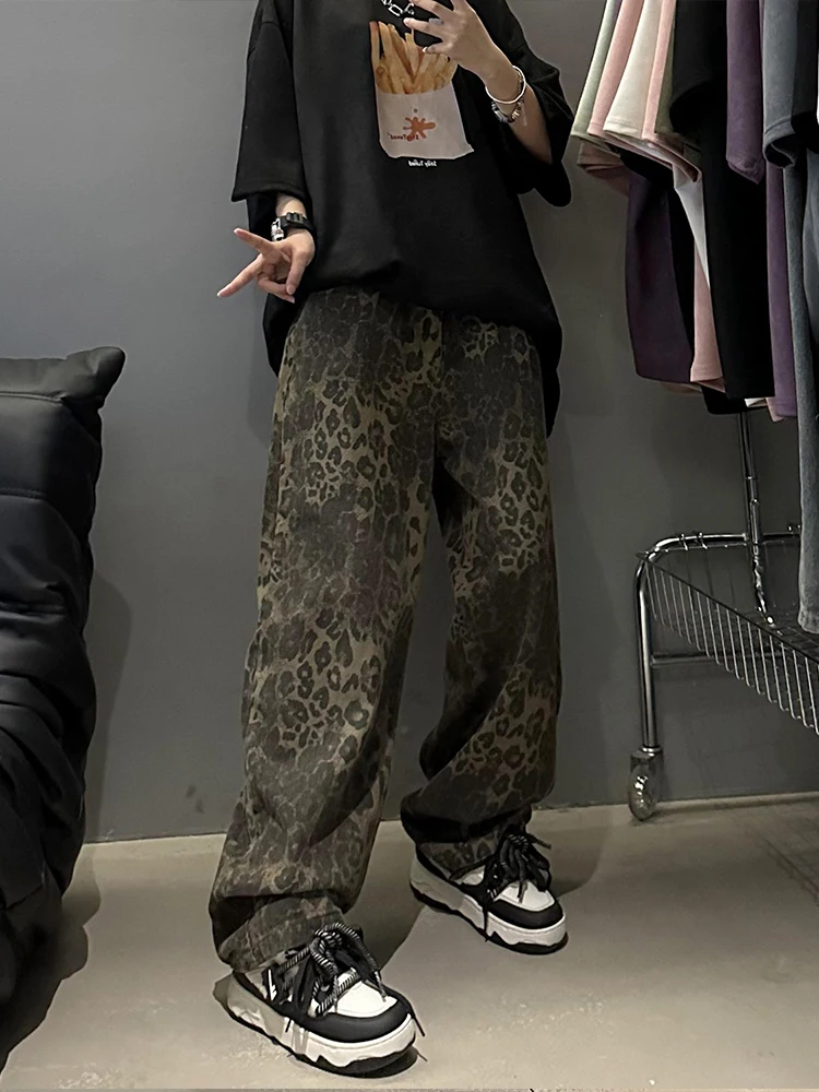 Retro American Washed Leopard Print Men's Jeans High Waist Wide Leg Straight Loose Knife Long Pants Youth Trend Cotton Polyes...