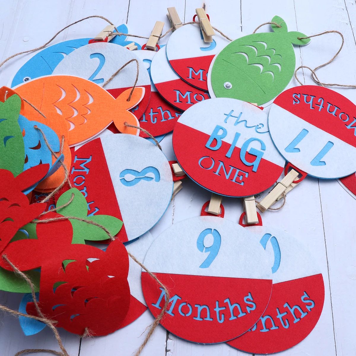 

2pcs Fishing Themed Photo Banner Hanging Party Supplies Linen Garland Decorative Flags For Events Outdoor Indoor Colorful