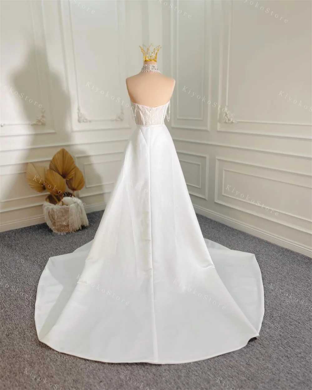 Tokyo Customized White Strapless Wedding Dresses Sleeveless Back Zip Bridal Gowns 2025 Elegant Detachable Train Wedding Gowns
