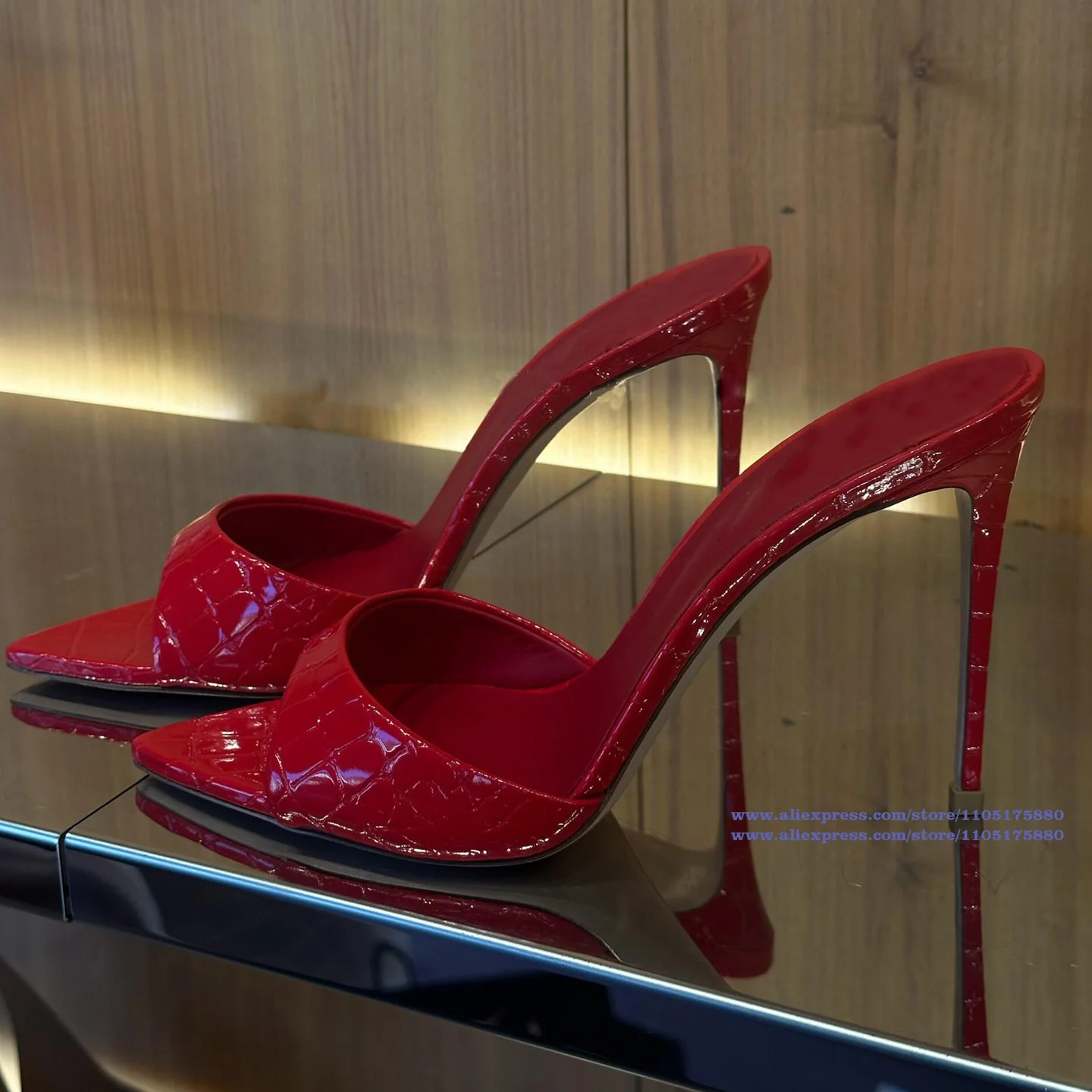 Mules de tacón de aguja con punta abierta y patrón de cocodrilo rojo brillante, sin cordones, tacones altos de punta, zapatos de fiesta, sandalias de mujer para verano