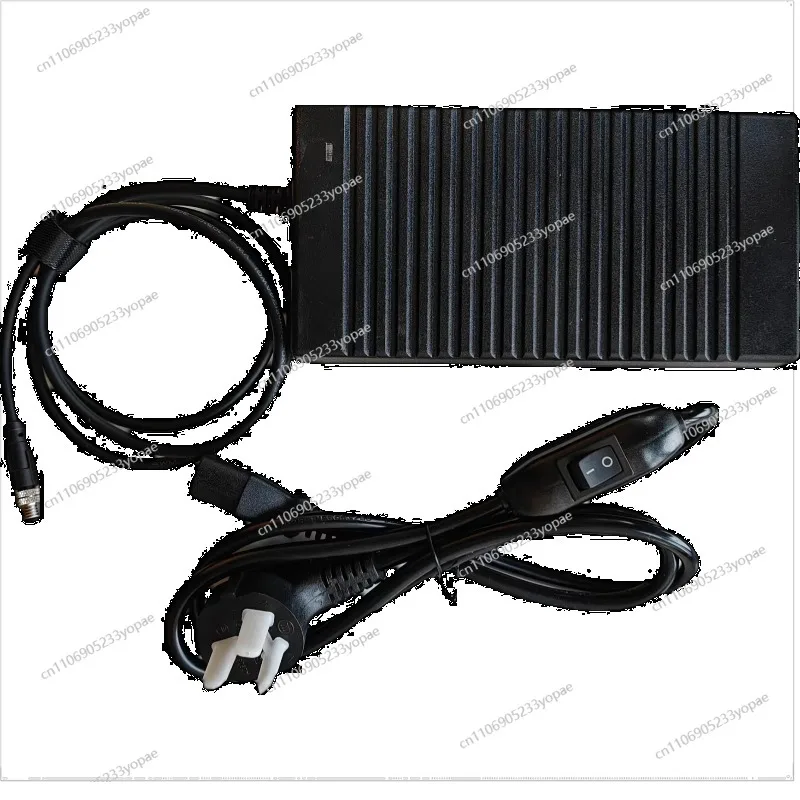 Plus-minus 12V Linear Power Adapter for Low Noise