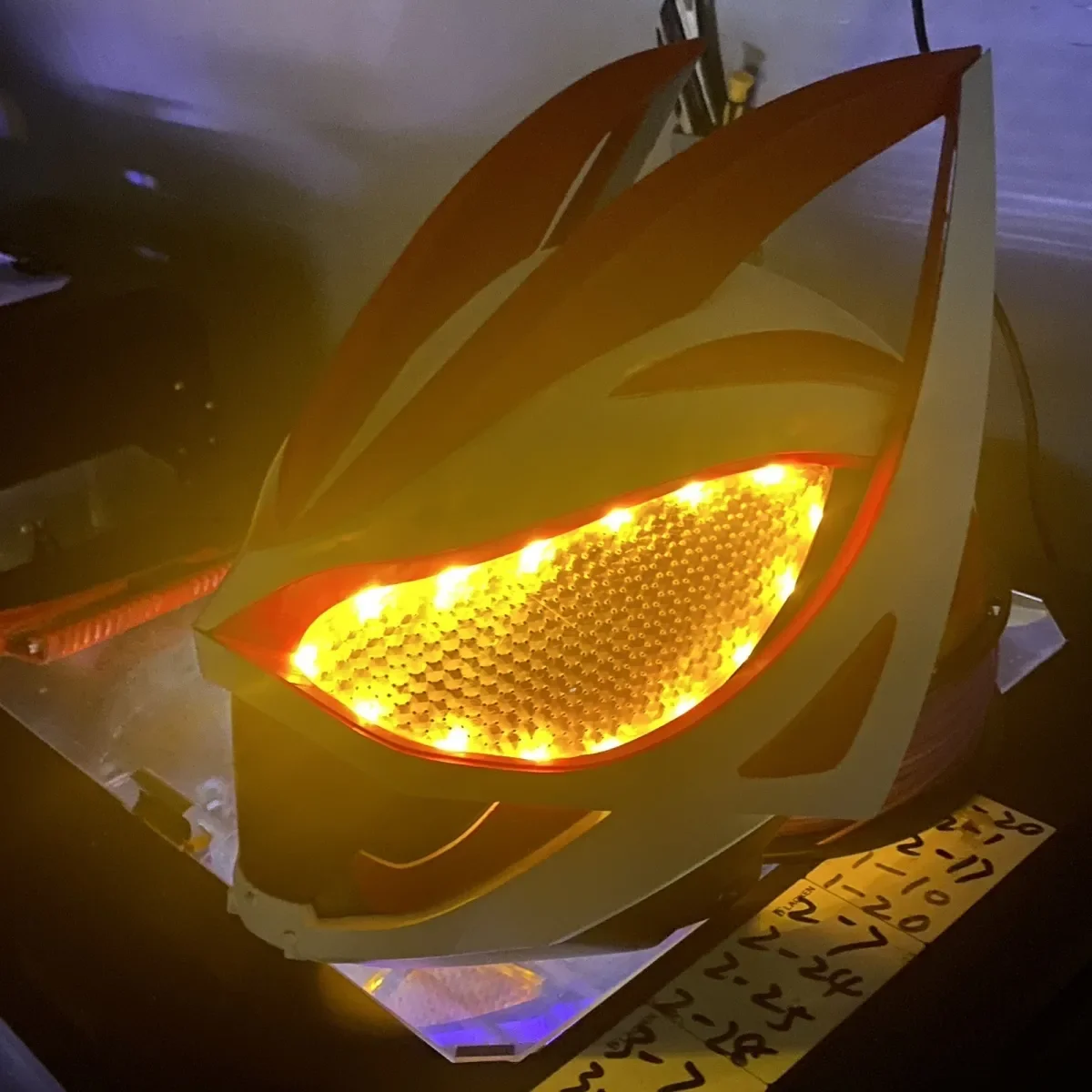 متوفر في المخزون تأثيري شين كامين رايدر مصباح ليد هالوين دور قناع خوذة الكبار الرجال يلعبون أقنعة تنكرية قناع التصوير الدعامة