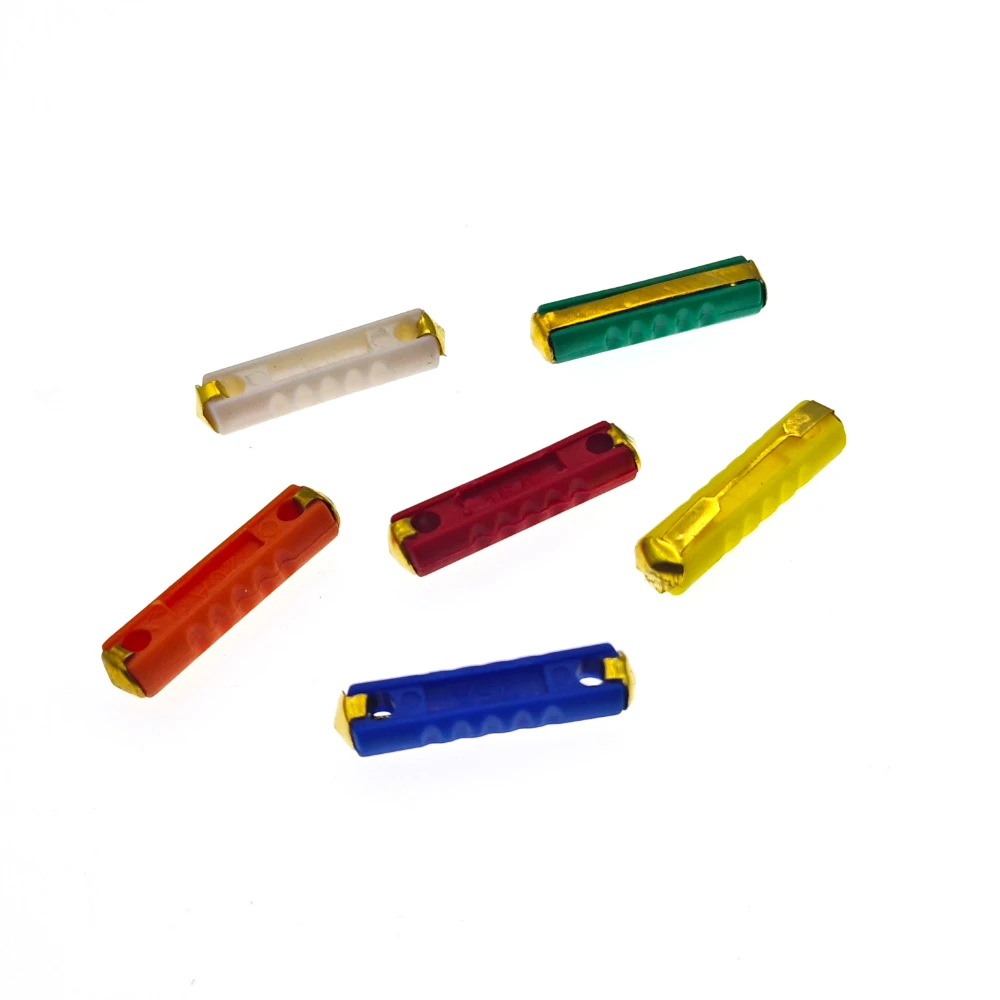 100PCS GBC European Automotive Fuse 5/8/10/16/30AMP 6mm Continental Car Blade Bakelite Auto Classic Ceramic Car Fuse