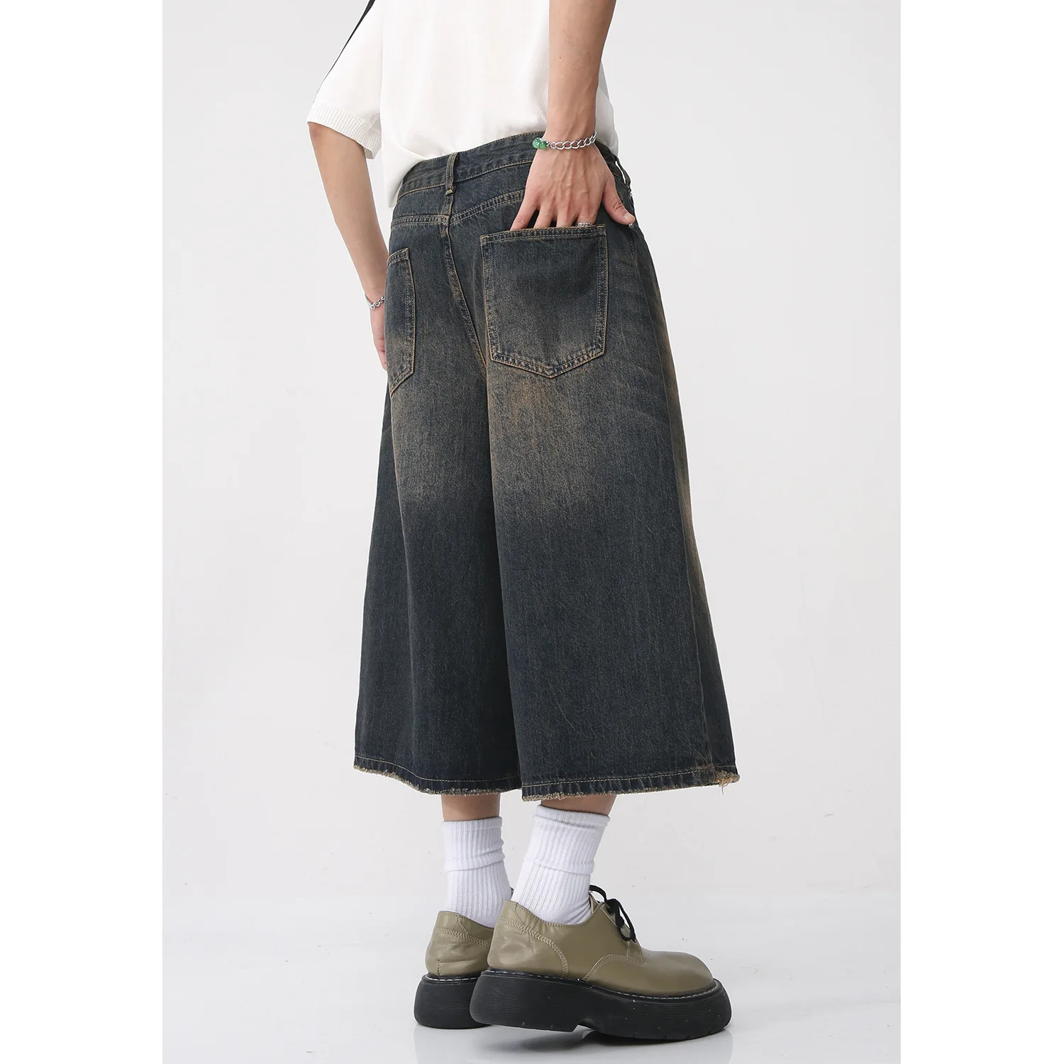 2024 Summer Men's Fashion and Casual Versatile Korean Edition Loose Wide Legged Retro Worn Out Loudspeaked Capris