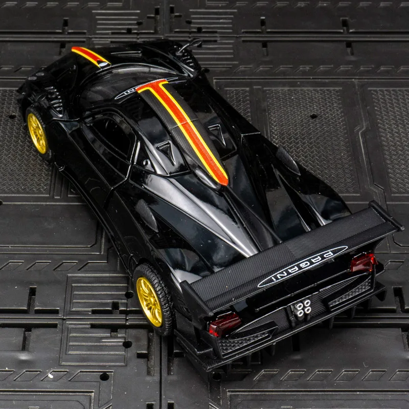 

CCA 1:31 Simulation Pagani Zonda Alloy Car Model doors can be opened has sound and lighting functions rich details