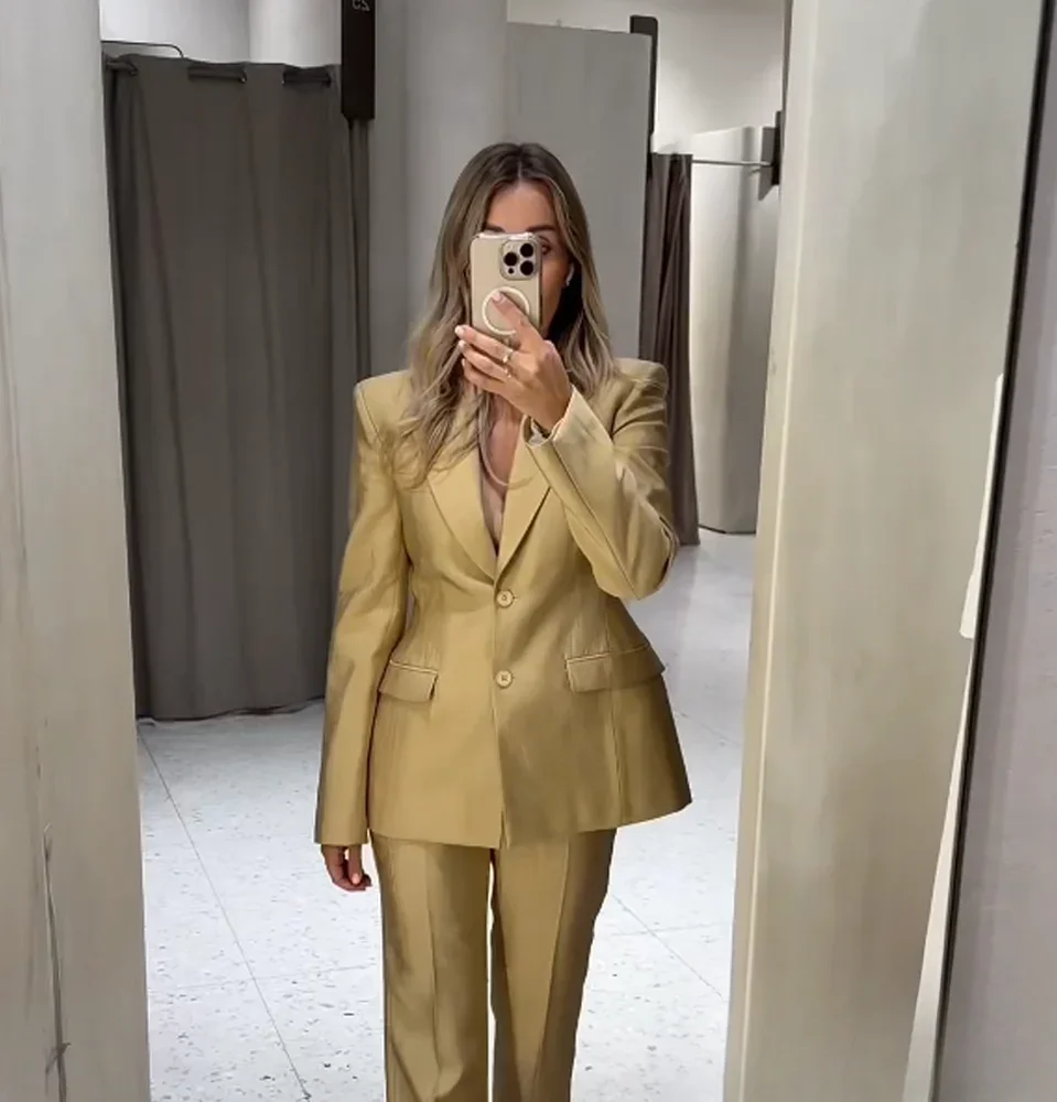 

KONDALA женский элегантный блестящий блестящий костюм, свободный блейзер, повседневные брюки прямого кроя, новинка 2025, весенне-осенний модный уличный комплект