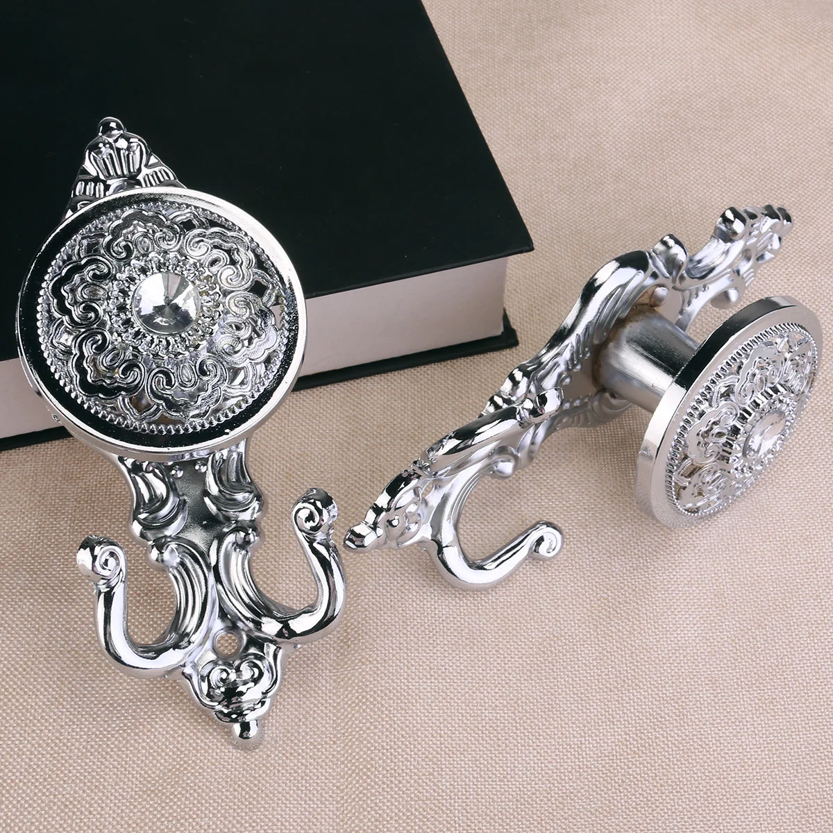 Para Klasycznych Uchwytów do Zasłon 16x4cm Srebrny Stop Cynku i Magnezu Unikalny, Oszałamiający Design Idealny Wystrój Domu Łatwa Instalacja