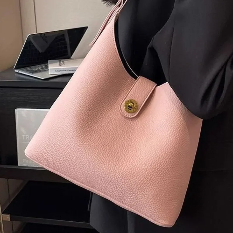 Bolso de hombro con textura de alta gama para mujer, bolso de cubo exquisito, versátil, de gran capacidad, belleza urbana, a la moda, novedad de 2024