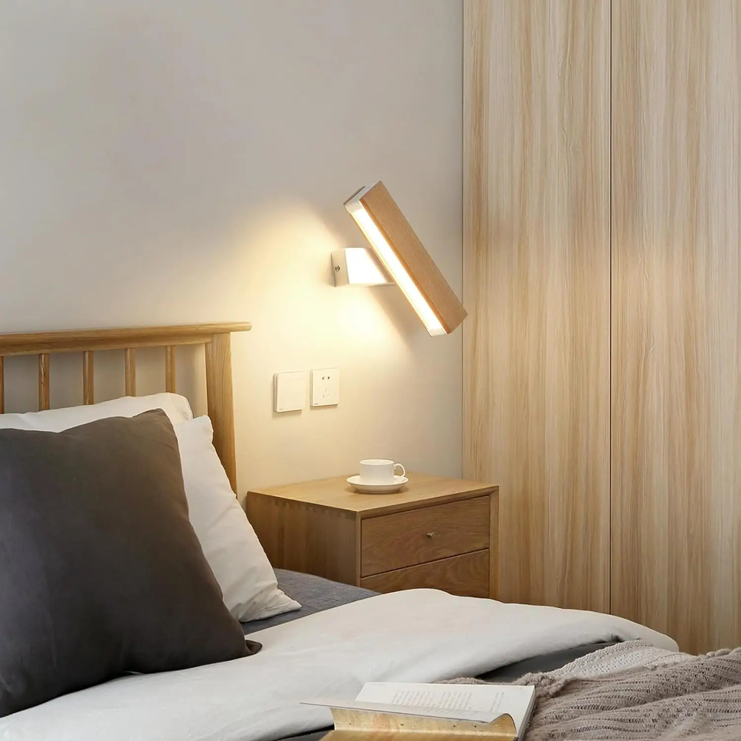 Indoor Wall Sconces,4W 3000K Warm White Modern Wooden LED Wall Lamp,360° Rotatable Lighting,LED Wall Light for Bedroom