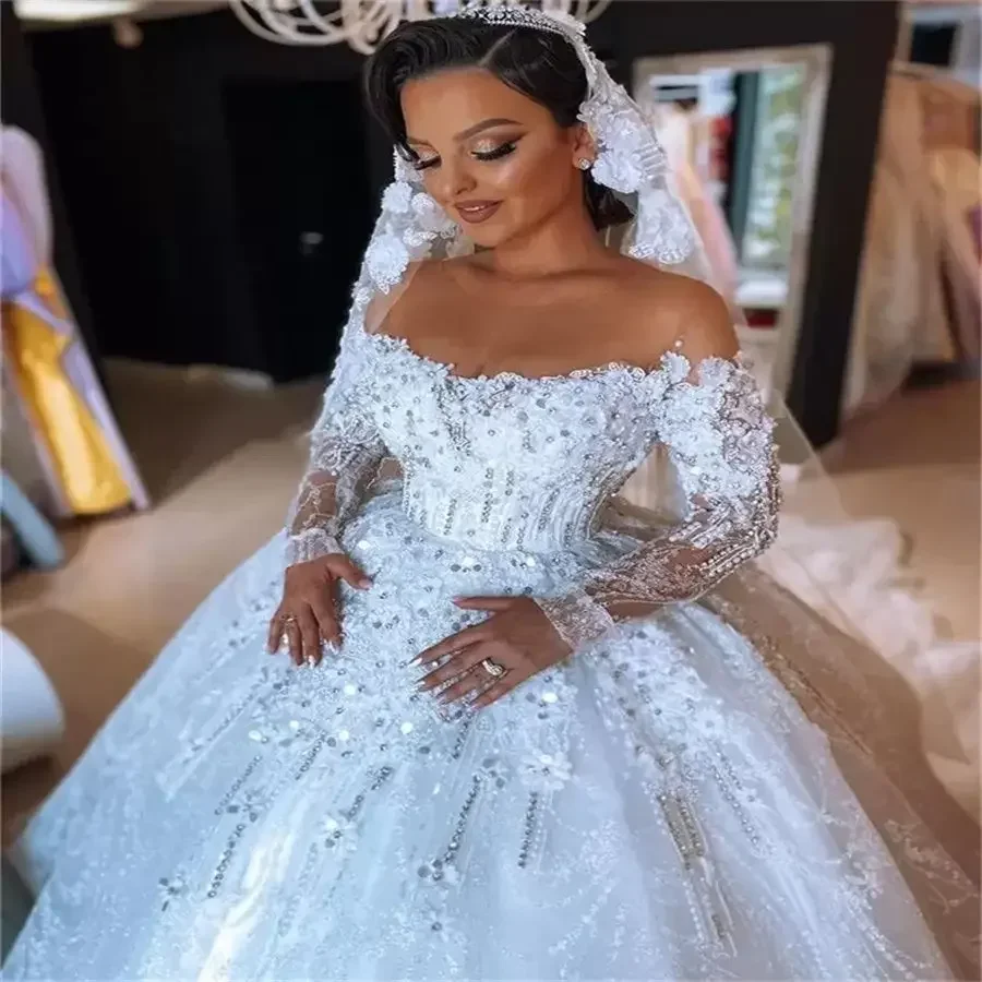

Customized Plus Size Ball Gown Wedding Dress Luxury Long Sleeves Crystals Lace Bridal Vestidos De Novia Bride