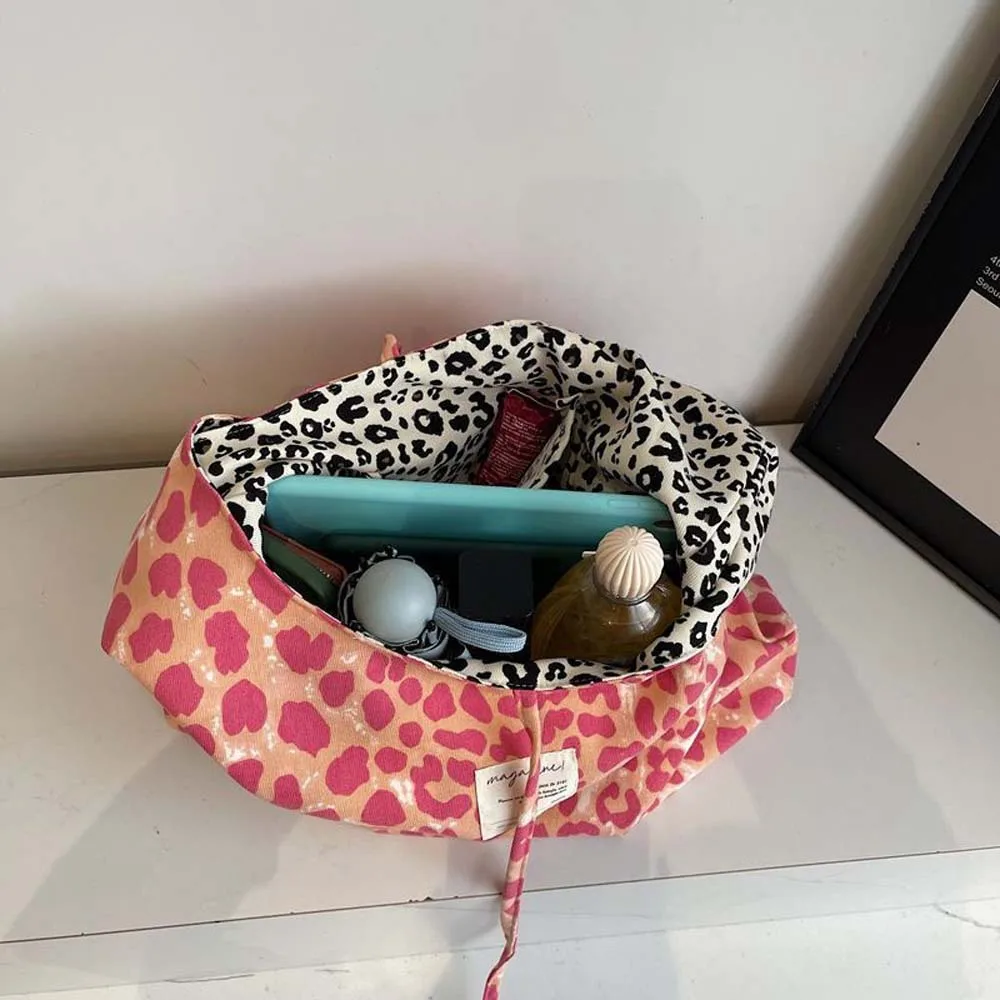 Double Sided Leopard Print Tote Bag, Stylish Leopard Print Handbag for Women, Fashion Bow Large Capacity Shoulder Bag view 5