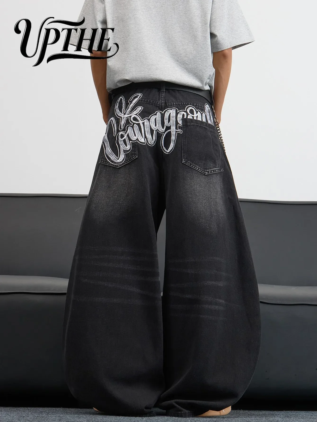 2026 New Fashion, Men's Black Loose Wide-leg Jeans, Y2K Hip-hop Street Style Embroidered Jeans, Oversized Loose Skateboard Jeans, Suitable for Street Activities.