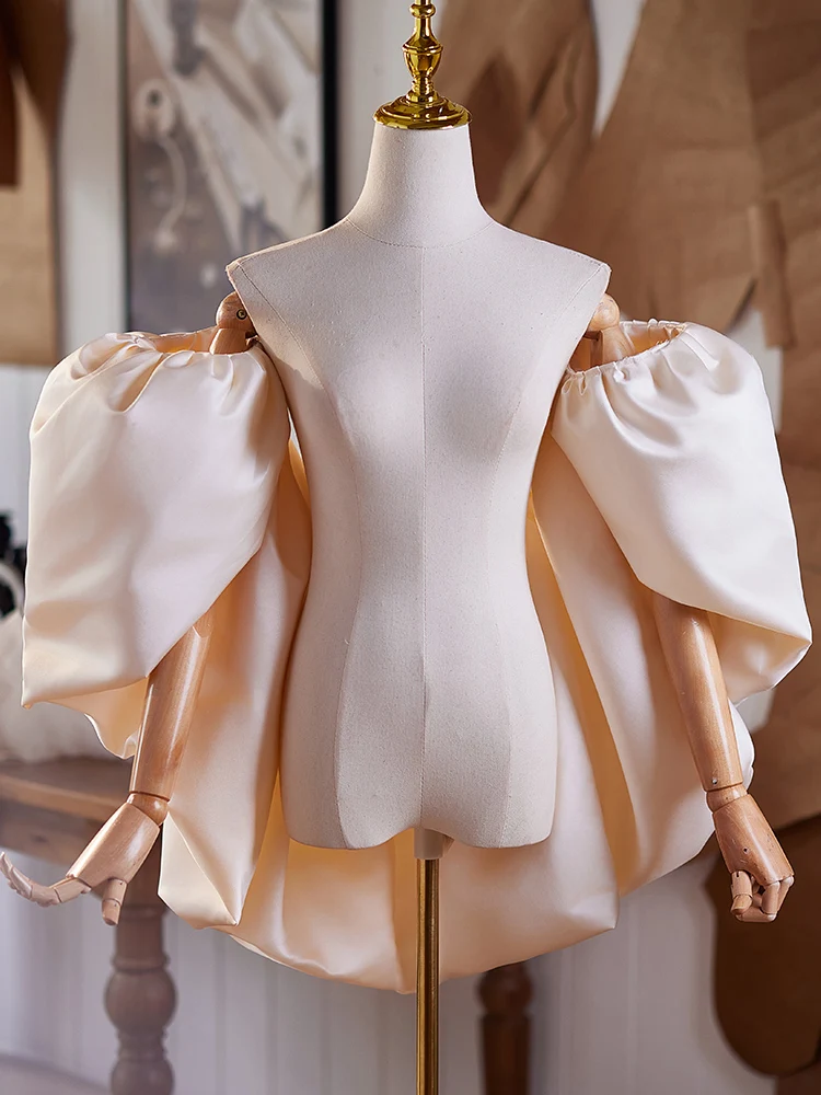 chale-fait-main-couleur-champagne-accessoires-de-photographie-pour-hote-de-conference-annuelle-accessoires-de-robe-de-soiree-defile-de-mode-performance