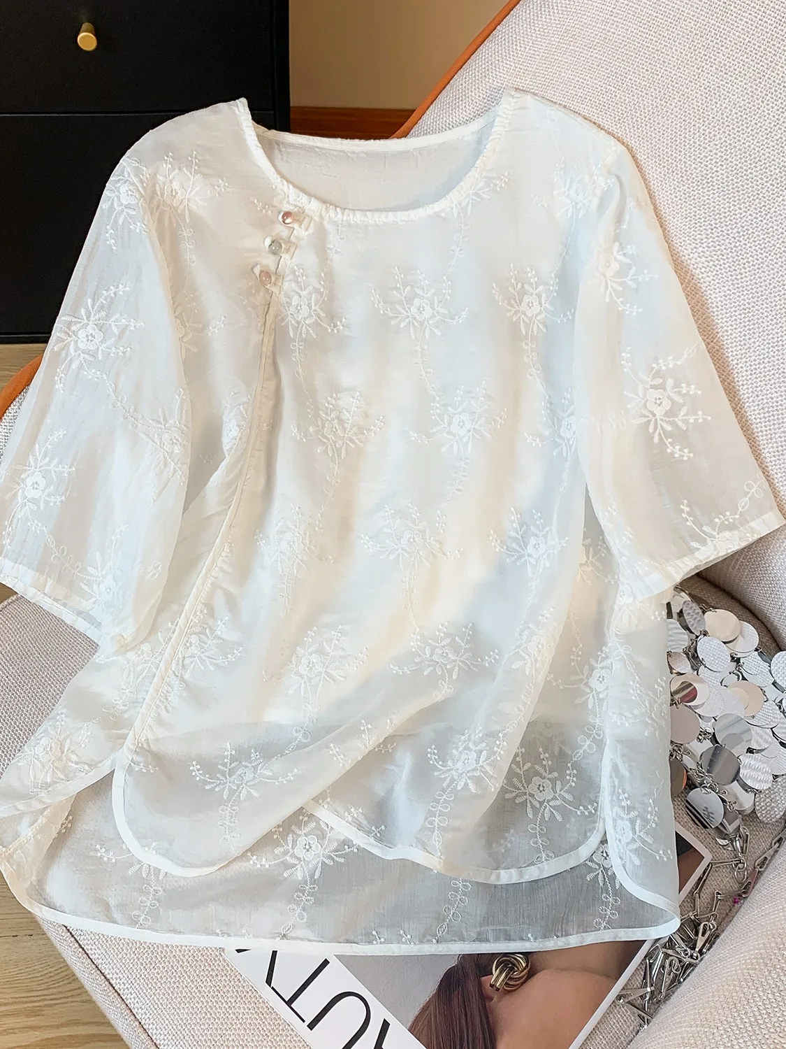 

New Chinese Style Embroidered Short Sleeve Chiffon Shirt Women Summer Loose Meat Concealing Fashionable Top Quality Cotton