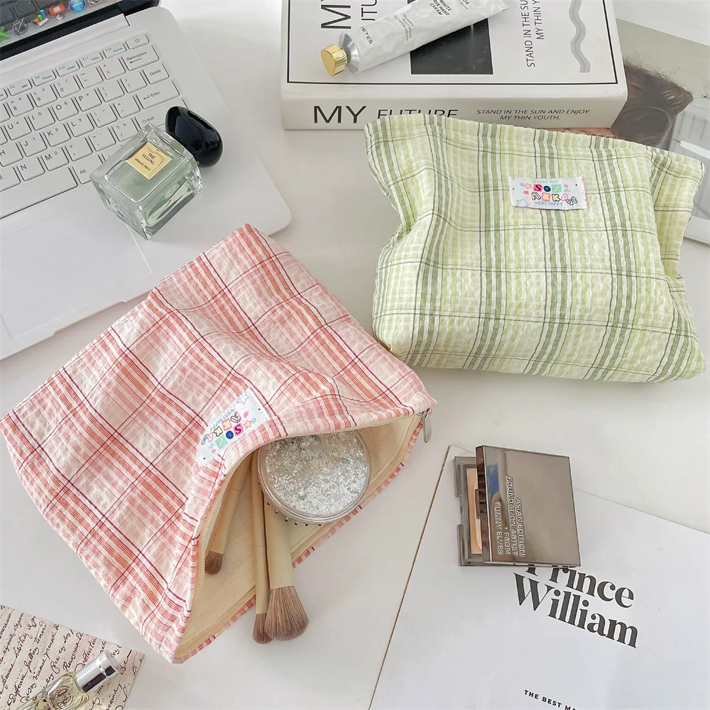 sacos-de-maquiagem-xadrez-fresco-feminino-saco-de-cosmeticos-doce-menina-ao-ar-livre-bolsa-coreano-organizador-de-viagem-saco-de-higiene-pessoal-saco-de-lavagem