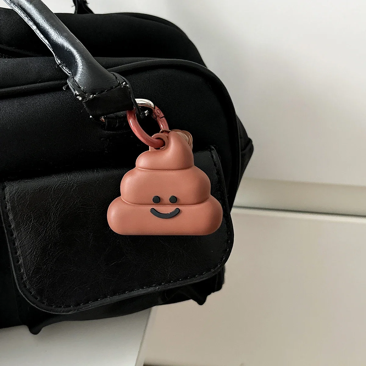 Spoof สตูลอึสําหรับ Apple Airtag สําหรับ AirTag Tracker เกราะป้องกันสําหรับ Air Tag