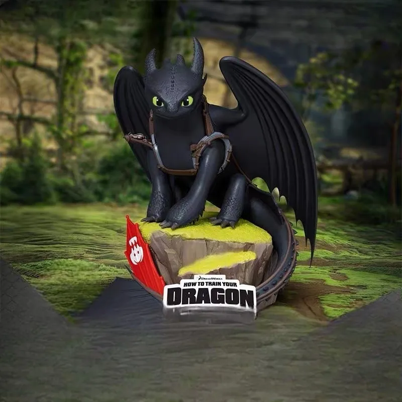 

Маленькая коллекционная фигурка-орнамент «Мастер дрессировки драконов» (Беззубик) — идеальный подарок на праздник