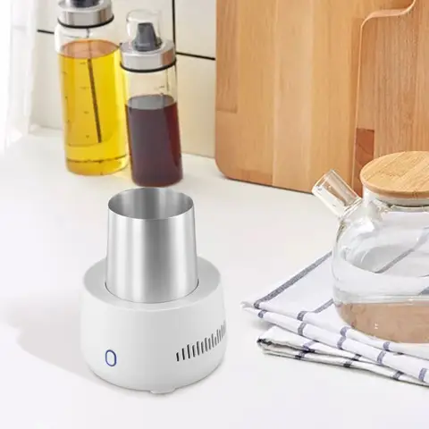 알루미늄 머그 쿨러 음료 머그 쿨러 USB 충전 37 ° F-46 ° F 온도 ECT 반도체 칩은 맥주를 위해 24시간 동안 시원하게 유지됩니다.