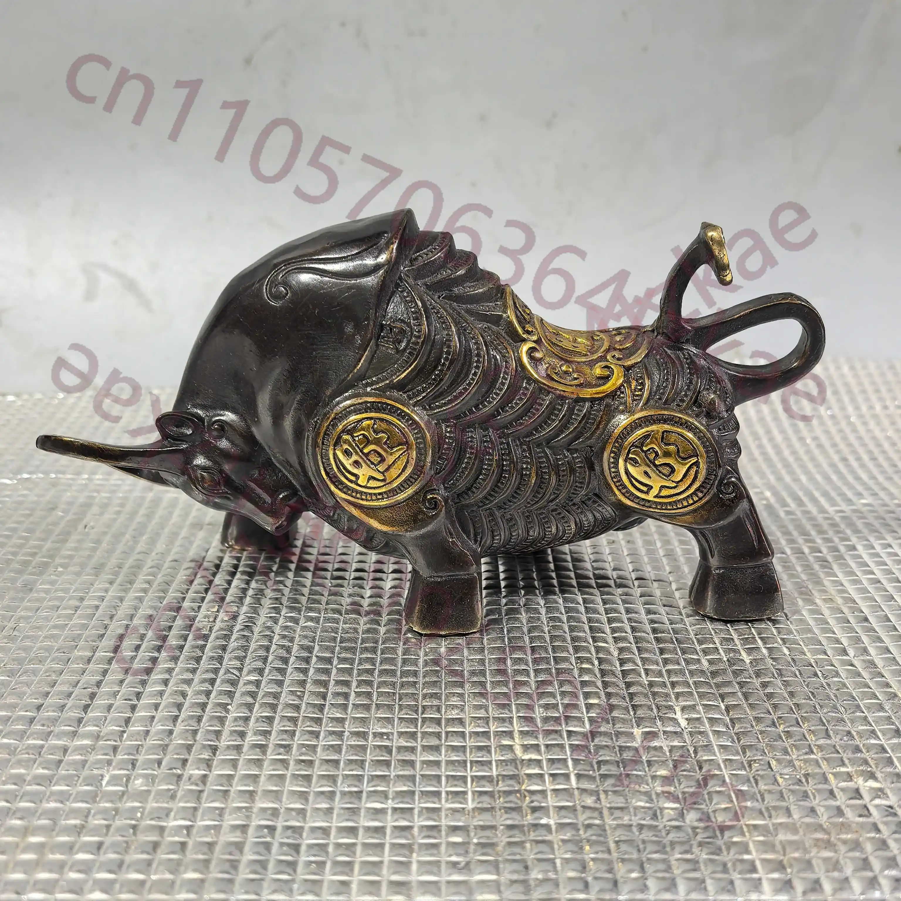 

Декоративное украшение для гостиной и офиса из чистой позолоченной меди Wang Cainiu.