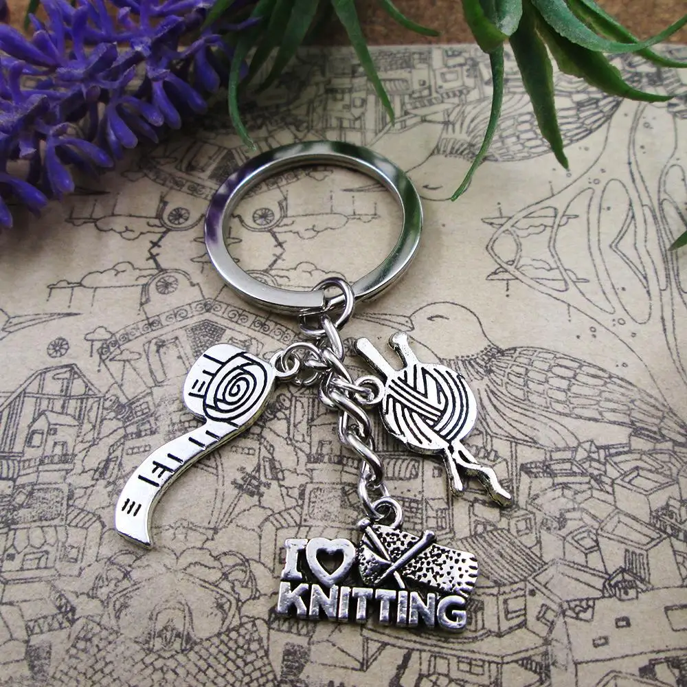 knitting queen i love kintin hand maker 28mm Keyring mom grandma sister birthday Gift Keychain