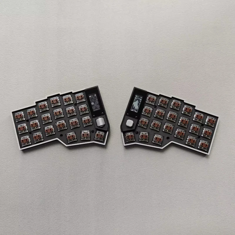 مجموعة لوحة مفاتيح مقسمة رفيعة للغاية من Corne سلكية مخصصة لاسلكية تعمل بالبلوتوث 2.4G قابلة للتبديل السريع Kaih V1 V2 شاشة دوارة لعصا التحكم