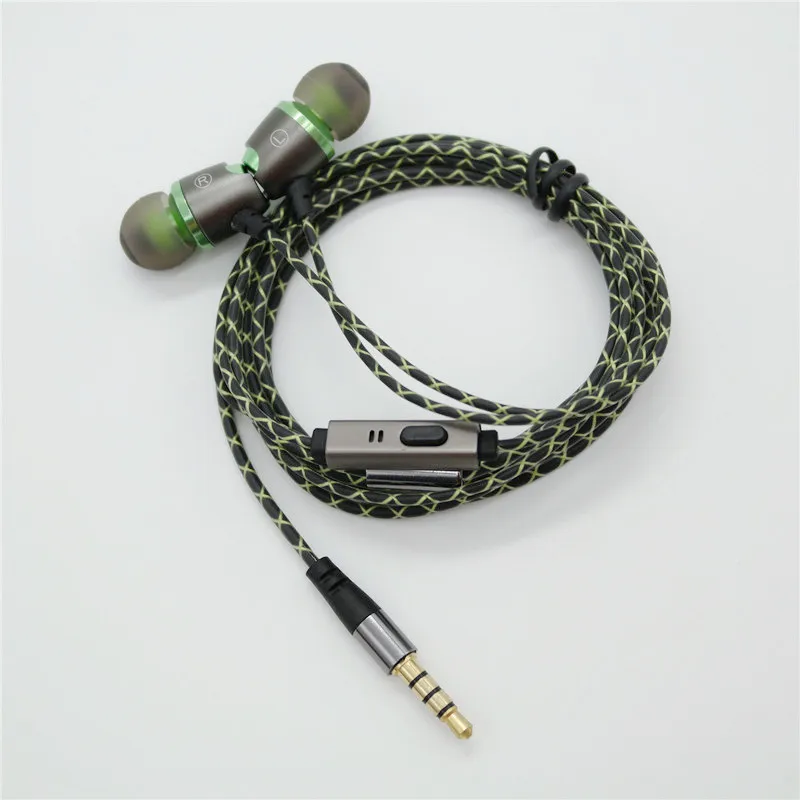 DIY earphone with mic Magnetic attraction