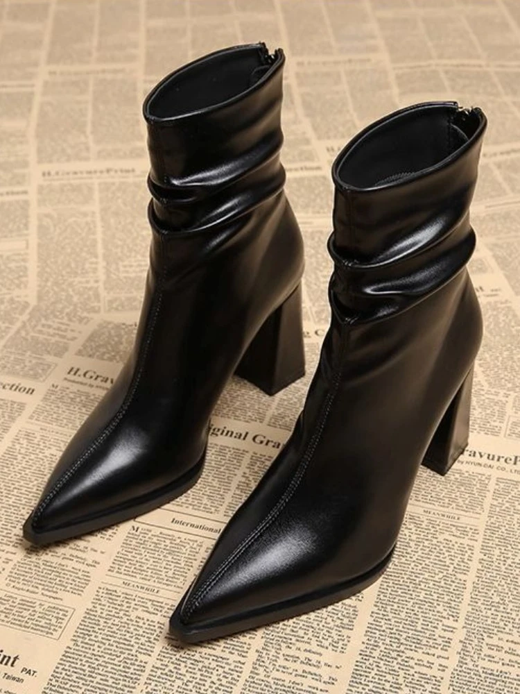 Marque de luxe talons hauts femmes bottes bout pointu chaussures Sexy robe d'hiver pompes 2025 mode cuir pompes Chelsea bottes Mujer