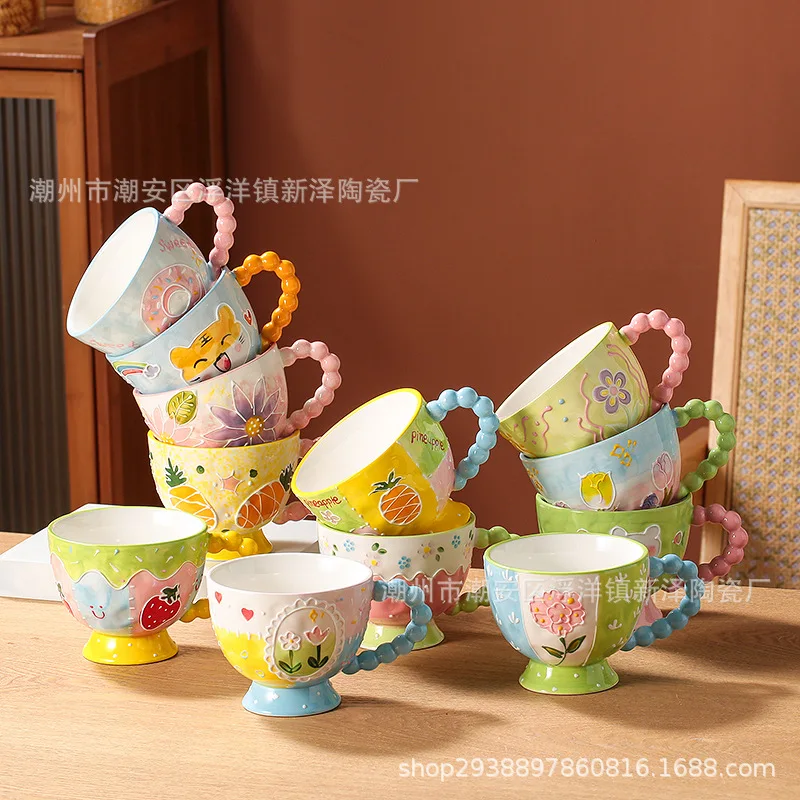 Dolce tazza di ceramica dipinta a mano Simpatico cartone animato Maniglia Colazione Latte Tazza di acqua Bottiglia di tazza per la casa Regali di moda per ragazze