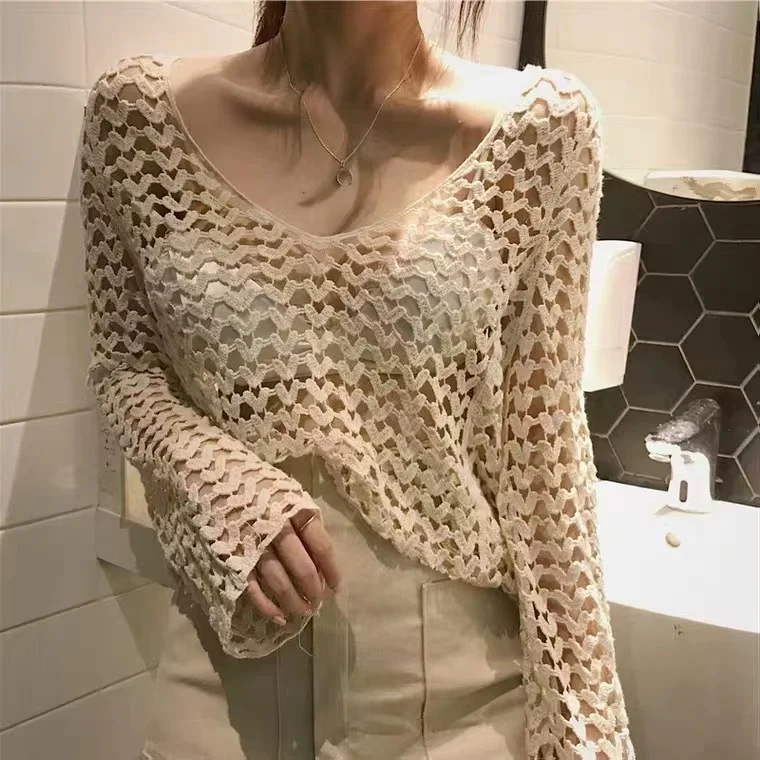 Sheer Crochet Top Long Sleeve Heart Embroidery Openwork Knitted Blouse Pullovers Women Summer Boho Vacation Beach Outfit