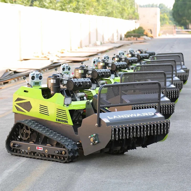 Powerful Engine Farm EURO 5 Lawn Mower Robotic Crawler Wireless Remote Control Lawn Mower Slope Mower Sale