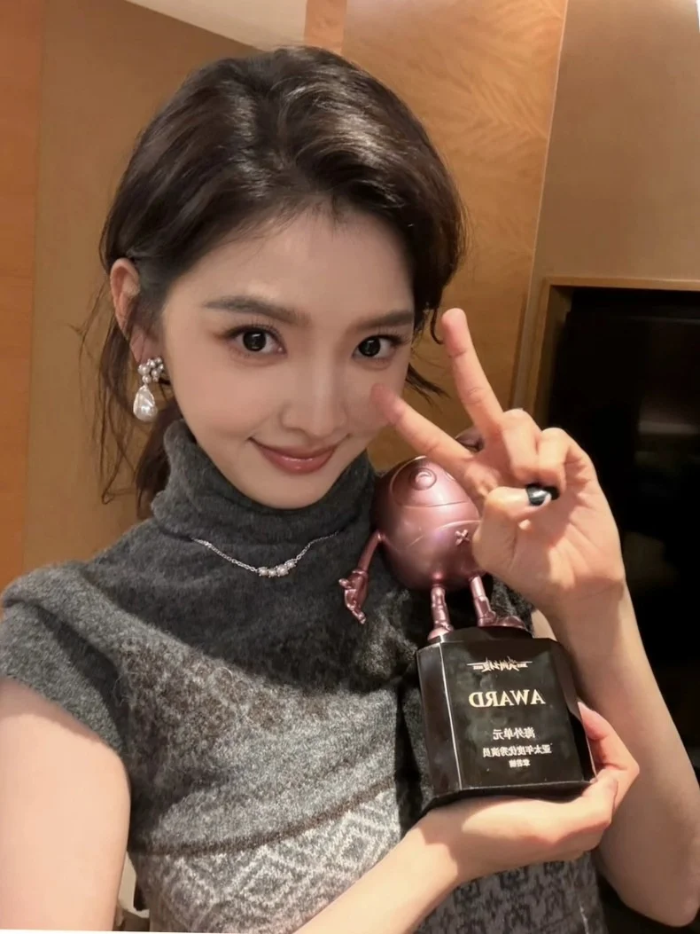 

Korean Sle High Collar ort Sve Knitted Top Women's Slim Fit Texture Vintage Floral Embroidery Faionable Slimming Top