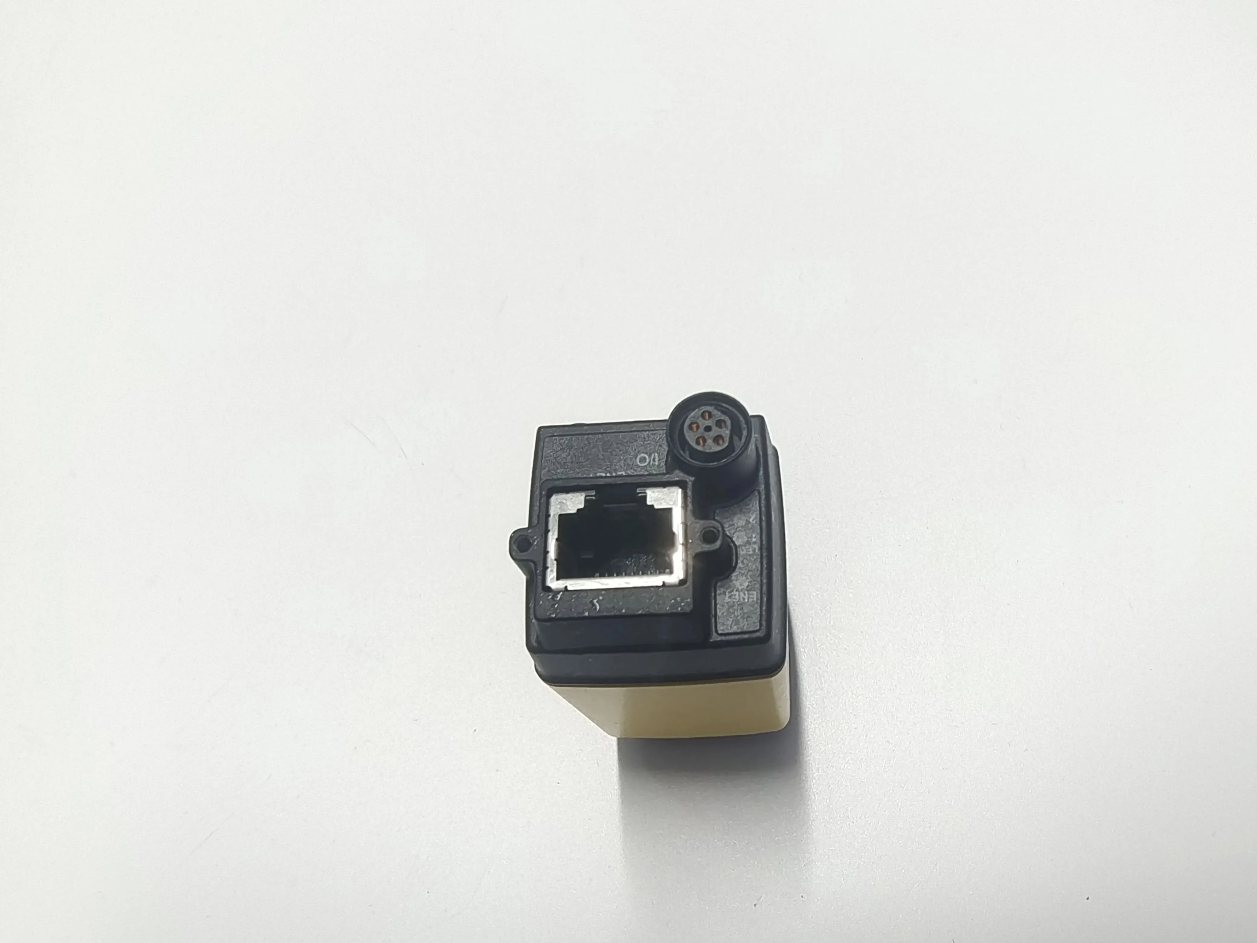 IS8105M-3SP-10  Camea IS8105M