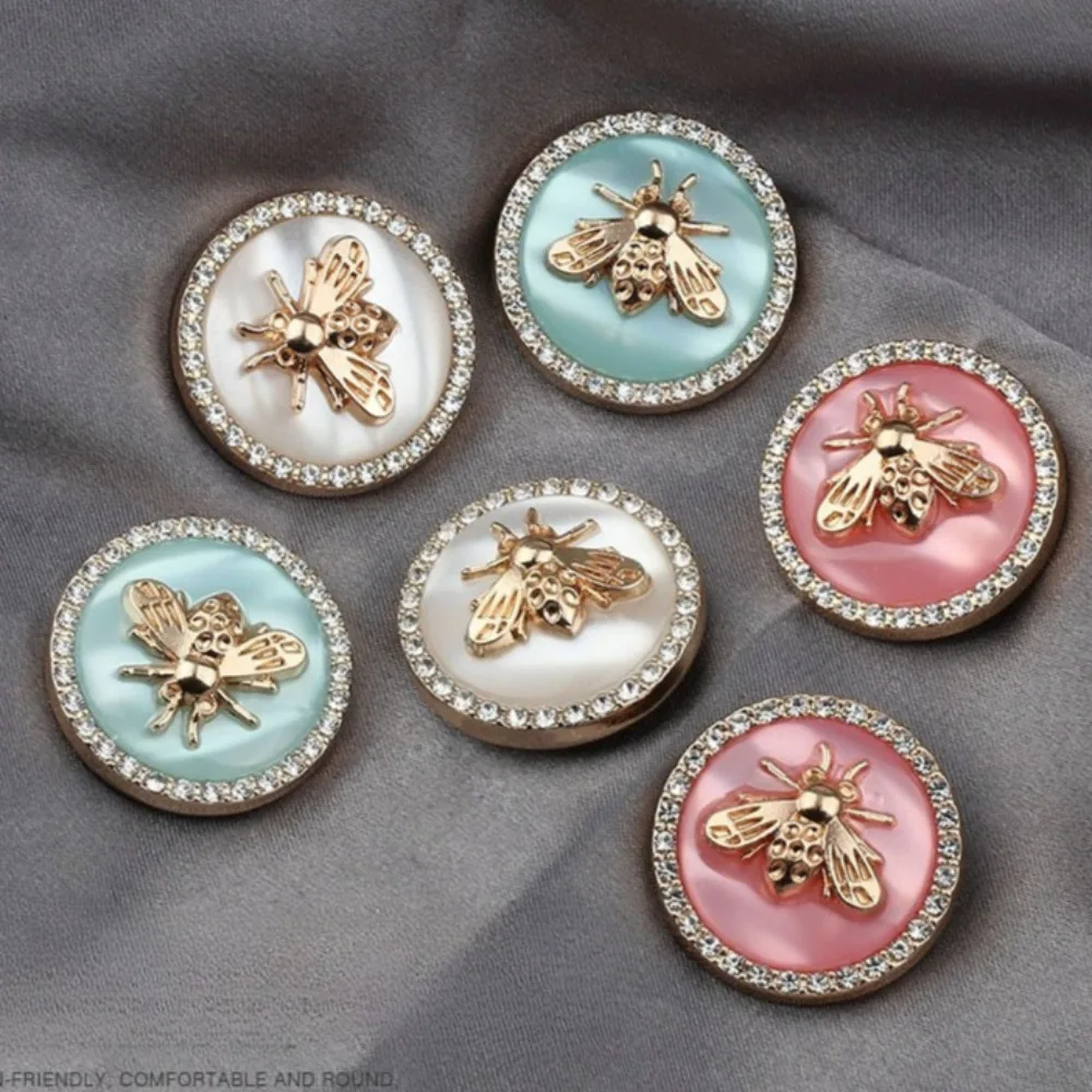 

Metal Bee Rhinestone Buttons for Jacket Sweater Coat Hand Sewn Decor Shank Buttone Corative Accessories Sewing Tools Blouses