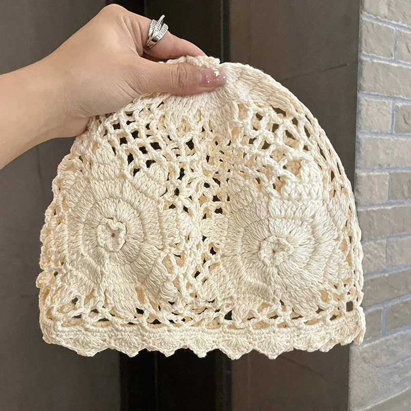 Women’s Knitted Openwork Beanie: Fashionable, Lightweight, Breathable Wool Beanie for Spring and Autumn with A Generous Fit