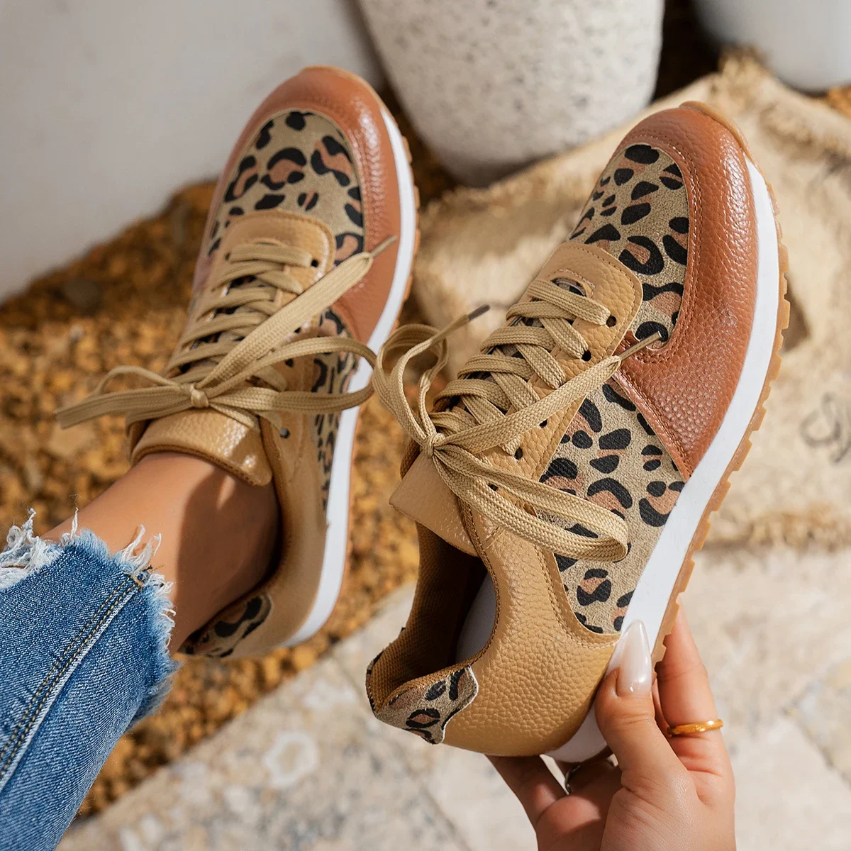 Leopard Casual Lace Up Sneakers 2024 New Fashion Brand Casual Shoes Trend Comfortable Running Sneakers Women Zapatos De Mujer