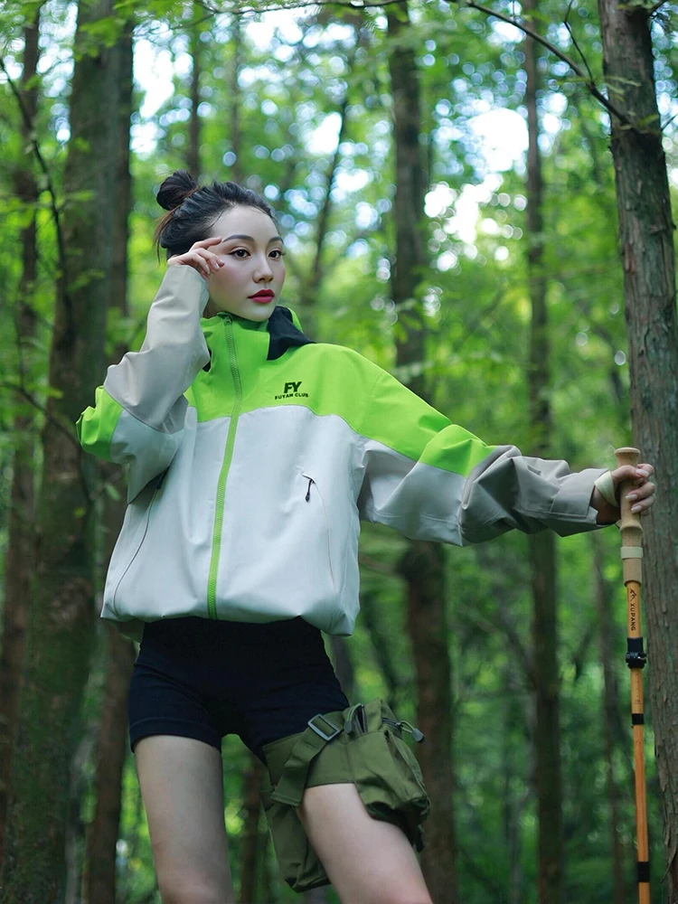 

Женский новый костюм для активного отдыха 3-в-1, ветрозащитный, износостойкий, для походов и альпинизма, цвет Fuyan Green White Color Block, коллекция 2025 года