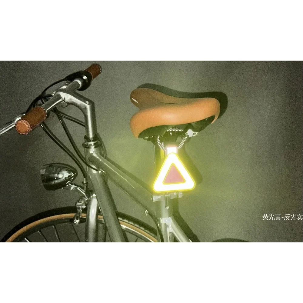 Sichtbarkeit bei Nachtfahrten Sicherheitswarn-Dreieck-Anhänger Multifunktionales Elastisches Reflektierendes Fahrrad-Dreieck-Schild Fahrradsattel – Detail 24