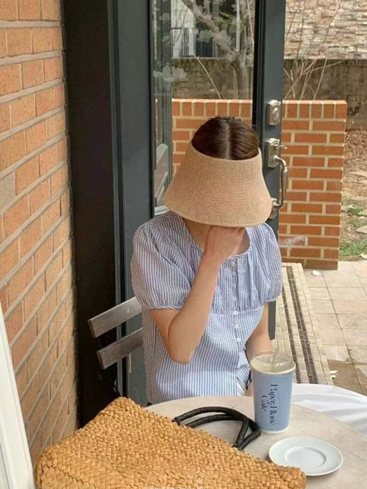 

Ретро ort Sve irt Summer Design Sensation Ele Simple Doll irt Trendy Personali Ins Top Women's Faion