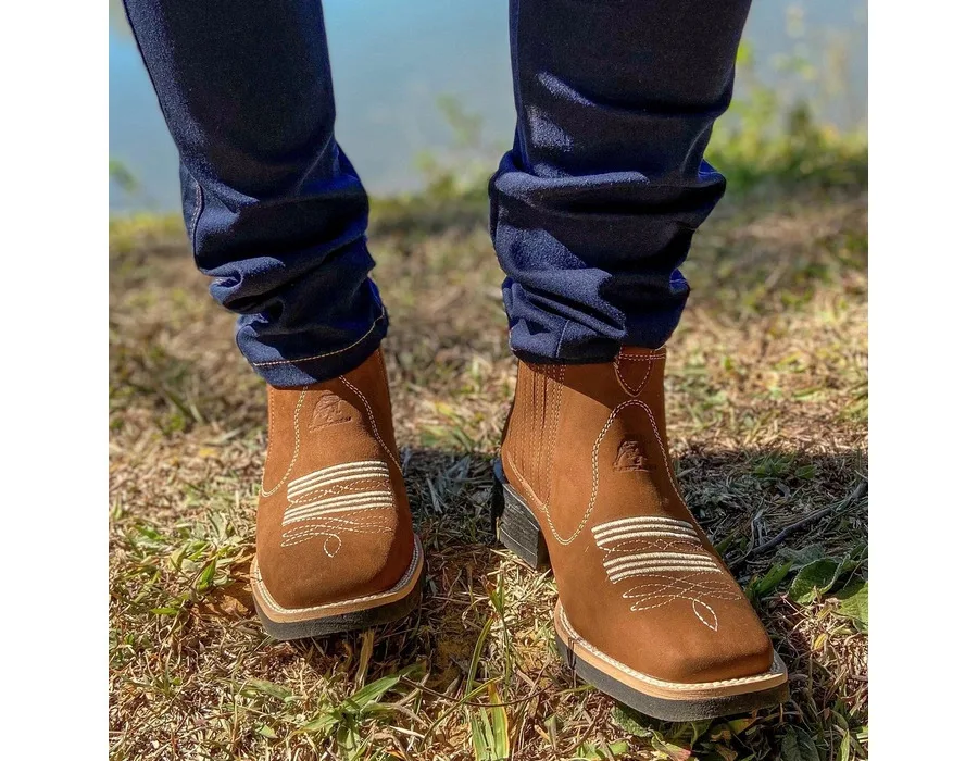 

Men's Chelsea Boots High Quality Casual Leather Boots Retro Ankle Boots for Men Embroidery Western Cowboy Boot Botas Masculinas