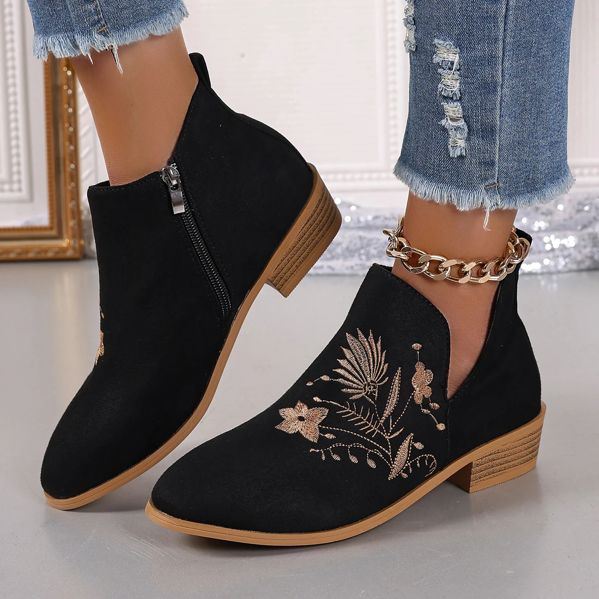 Women Boots New Printed Embroidered Boots Women Classic Casual Fashion Shoes for Women Elegant Square Heel Boots Botas De Mujer