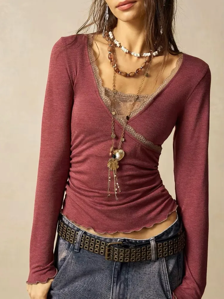 Ballet-style Wine Red Ribbed Knitted Long-sleeved Top, with a Cute and Playful Style, with Ruffled Cuffs, Basic T-shirt Design