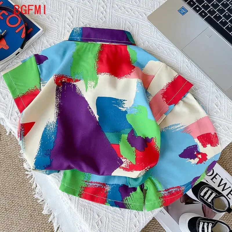 2026 Outdoor Clothes for Children Boys Summer Set Short Sleeved Drawing Shirt Shorts Two Piece Set Vacation Style Outerwear
