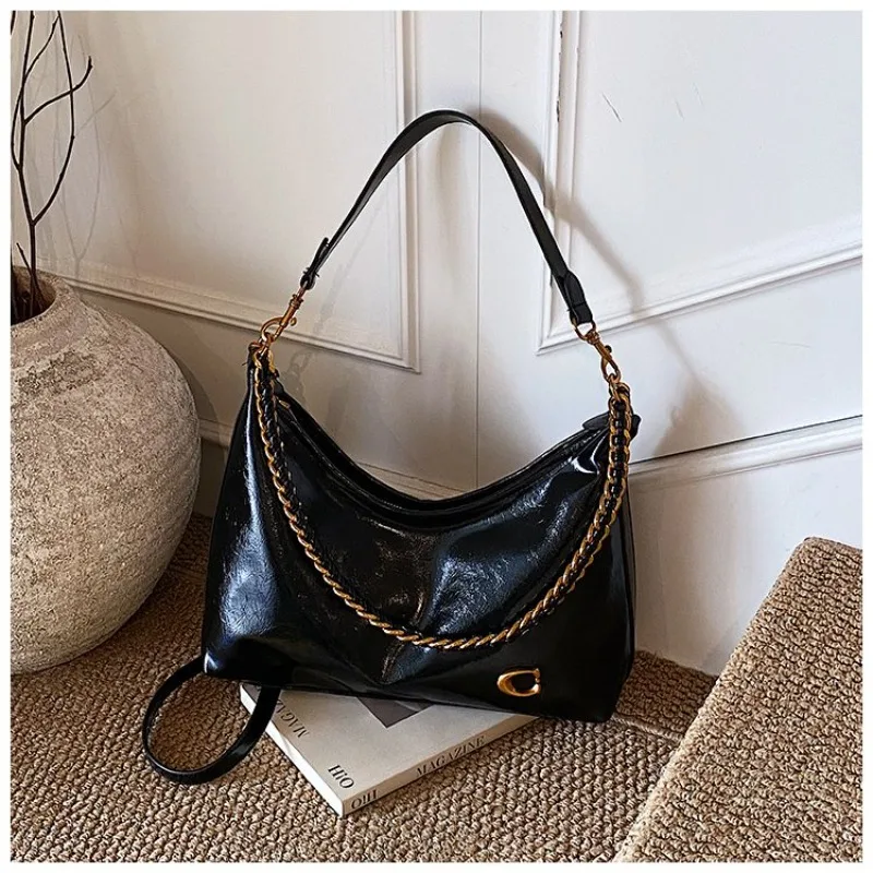 

Graceful Woven Diaper Bag Women's Bag One Shoulder Dinner Party Guest Minimalist Exquisite Glamorous Timeless User-Friendly