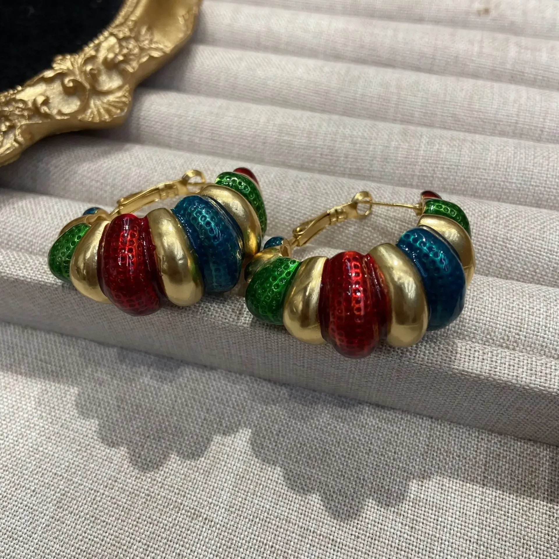 

Enamel color splicing croissant earrings personalized niche design