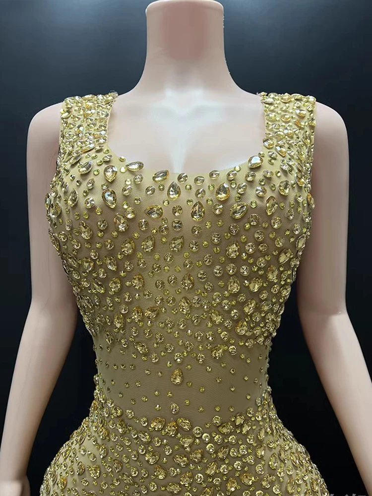 Vestido con abertura Sexy de malla elástica con diamantes de imitación de alta calidad, nueva ropa personalizada de moda para mujer 2024