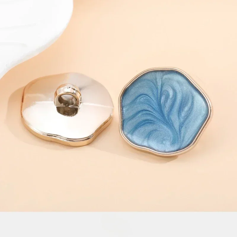 10pcs Water Wave Shape Shank Buttons Beautiful Irregular Plastic Plating Buttons Woman Coat Apparel Accessories